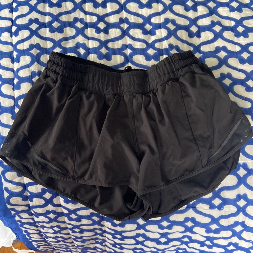 Lululemon Hotty Hot 2.5” Short